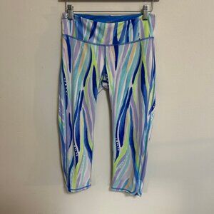 Lily Pulitzer Leggings Cropped Length Sz M EUC Luxletic Vertical Wave Stripes